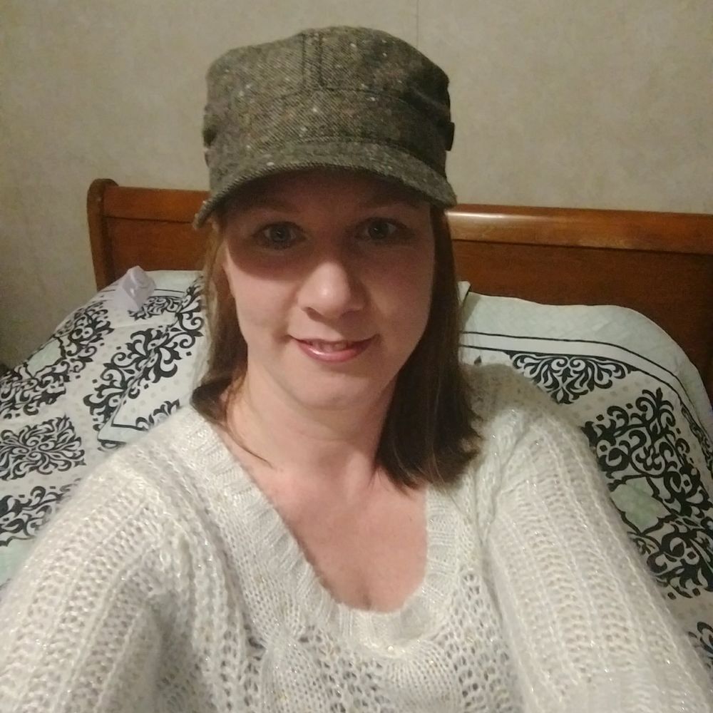 Meet your Posher, Cassandra